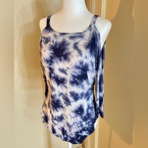 Tart XS super soft off shoulder 3/4 flowing blouse tie dye blue and white